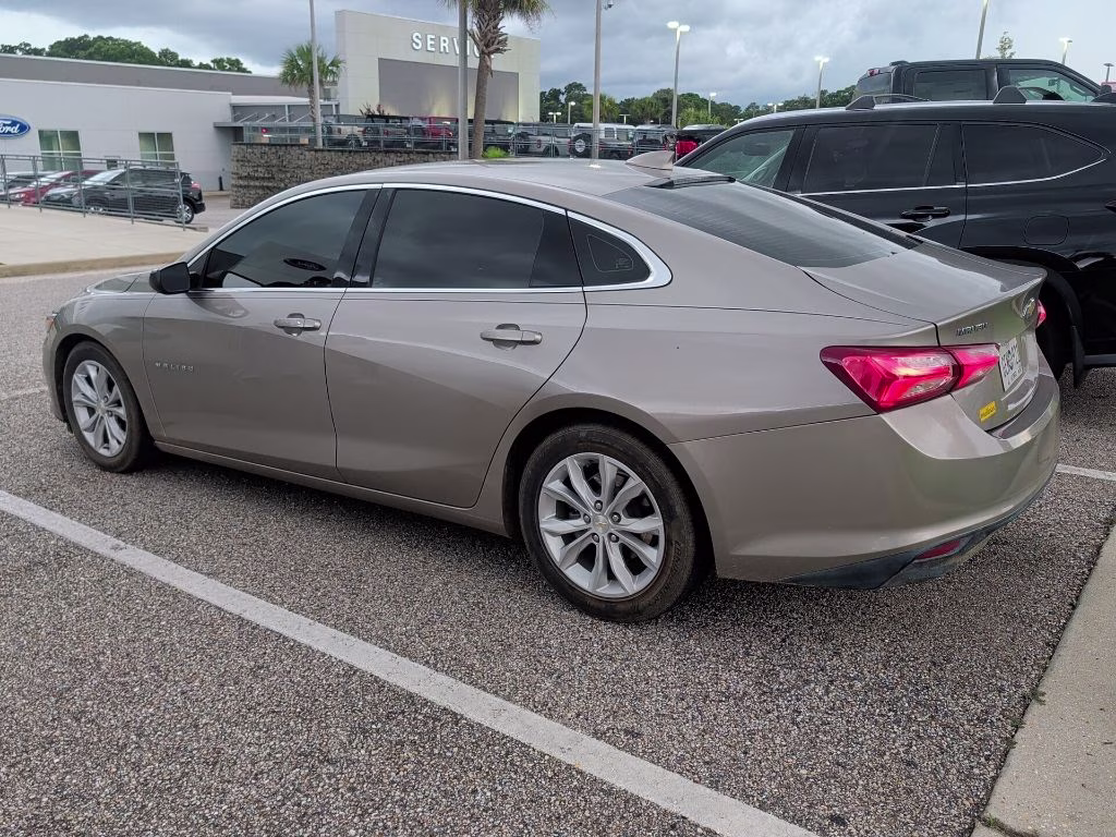 2022 Mineral Gray Metallic Chevrolet Malibu LT FWD Sedan