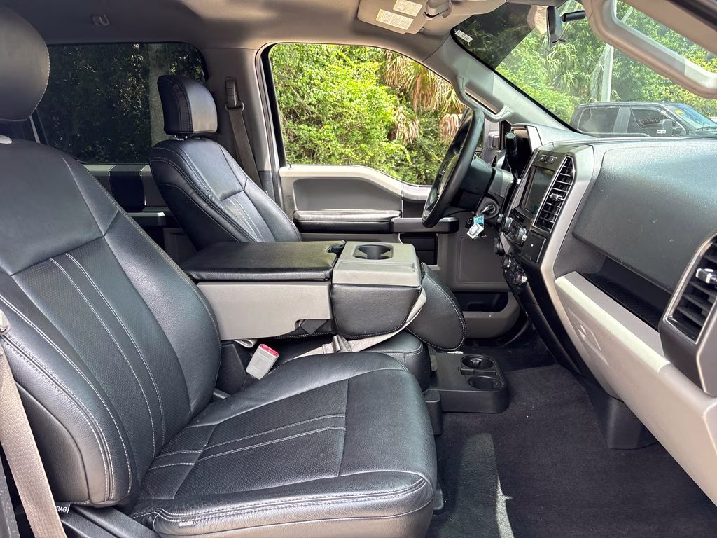 2019 White Ford F-150 XLT 4X4 Truck