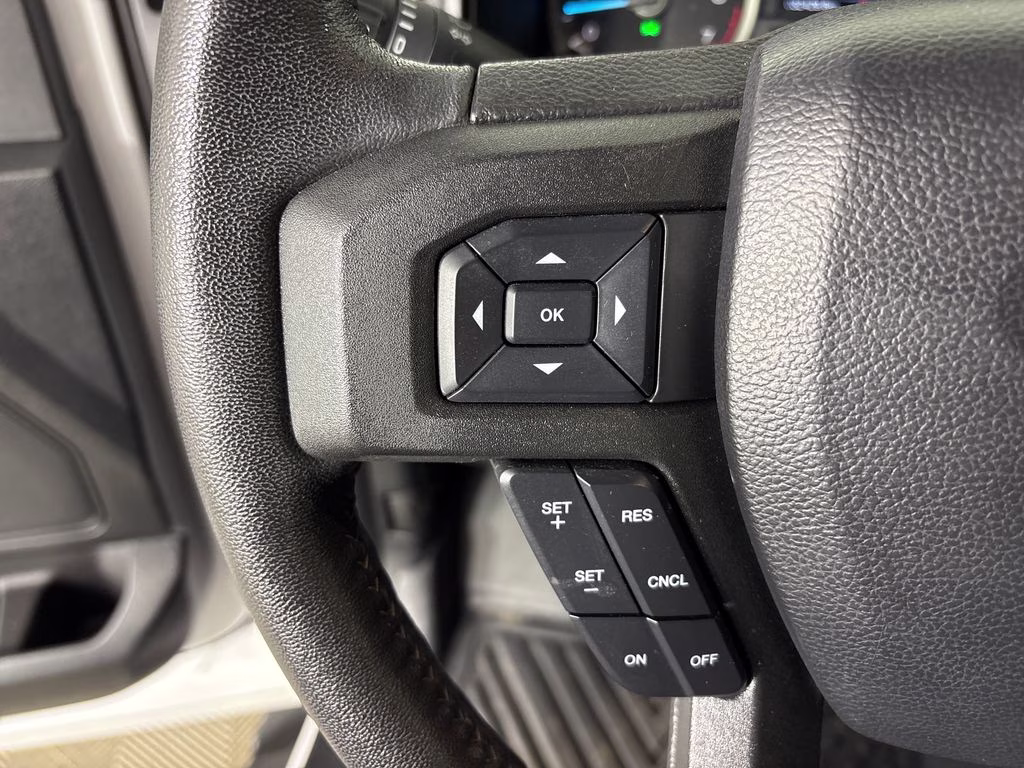 2020 Oxford White Ford F-150 XLT RWD Truck