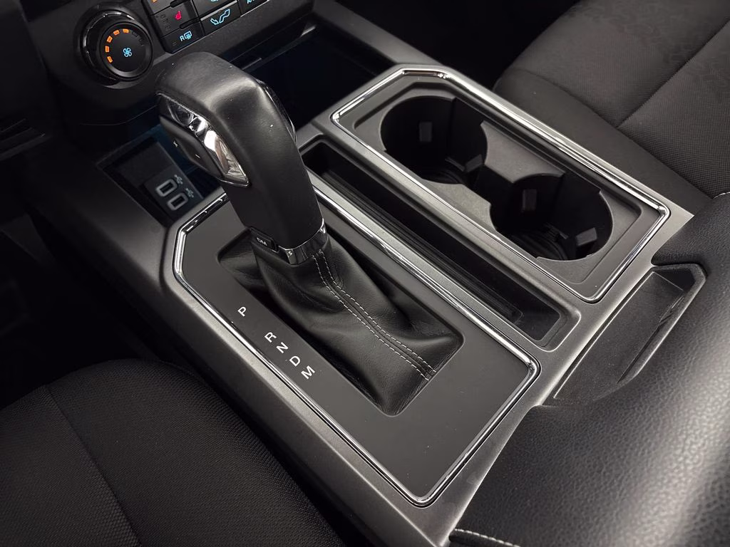 2020 Oxford White Ford F-150 XLT RWD Truck