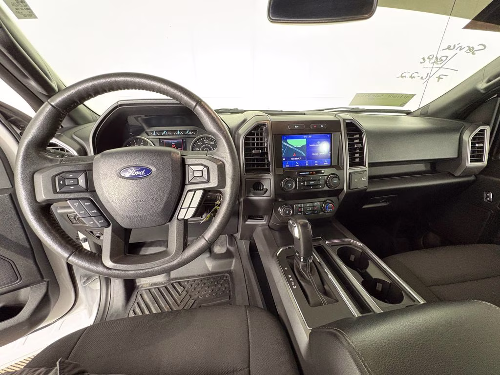 2020 Oxford White Ford F-150 XLT RWD Truck