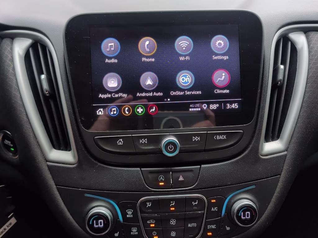 2022 Mineral Gray Metallic Chevrolet Malibu LT FWD Sedan