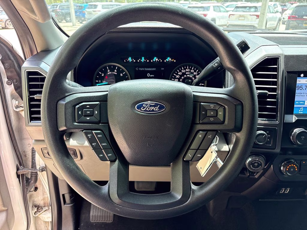 2019 White Ford F-150 XLT 4X4 Truck