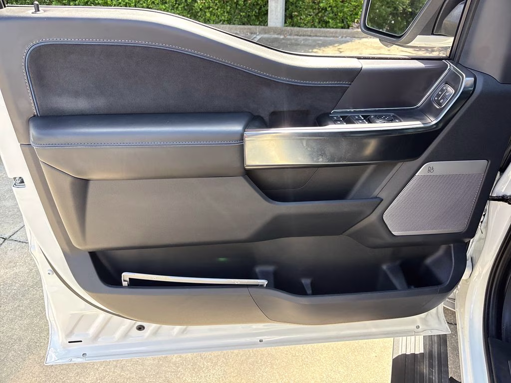 2025 White Metallic Ford F-150 Platinum 4X4 Truck