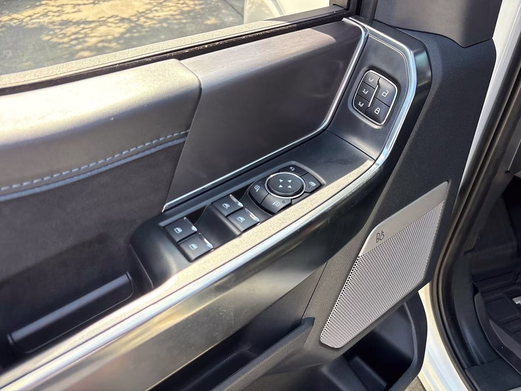 2025 White Metallic Ford F-150 Platinum 4X4 Truck