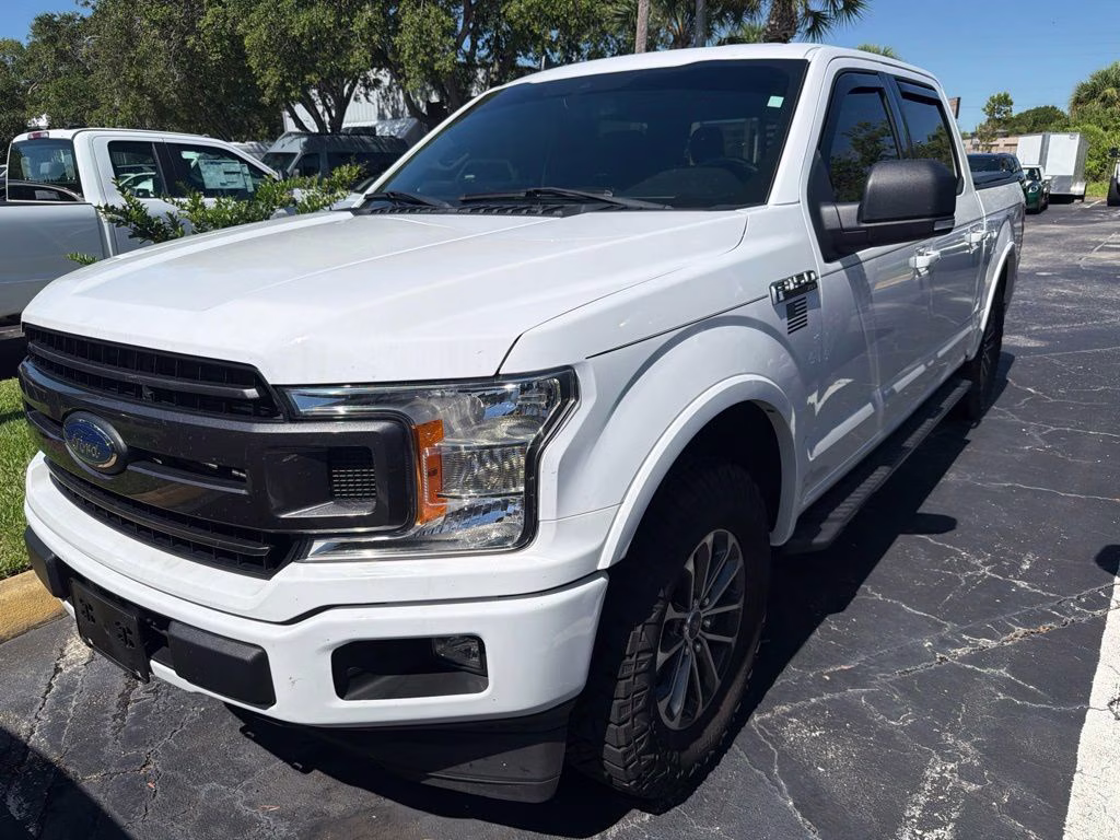 2020 Oxford White Ford F-150 XLT RWD Truck