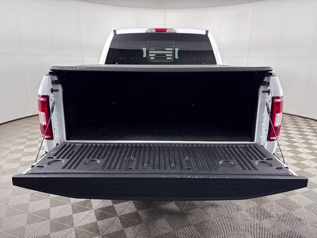2020 Oxford White Ford F-150 XLT RWD Truck