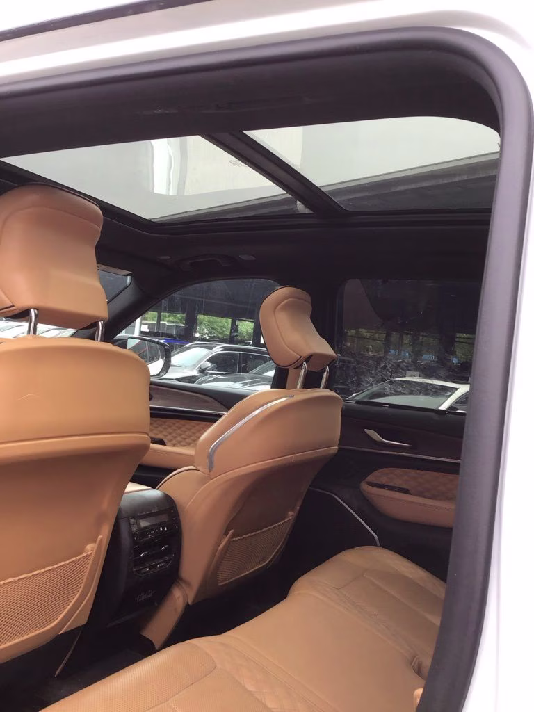 2023 Bright White Clearcoat Jeep Grand Cherokee Summit 4X4 SUV