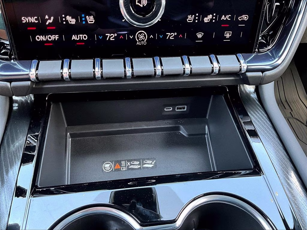 2026 Summit White GMC Yukon XL AT4 4X4 SUV