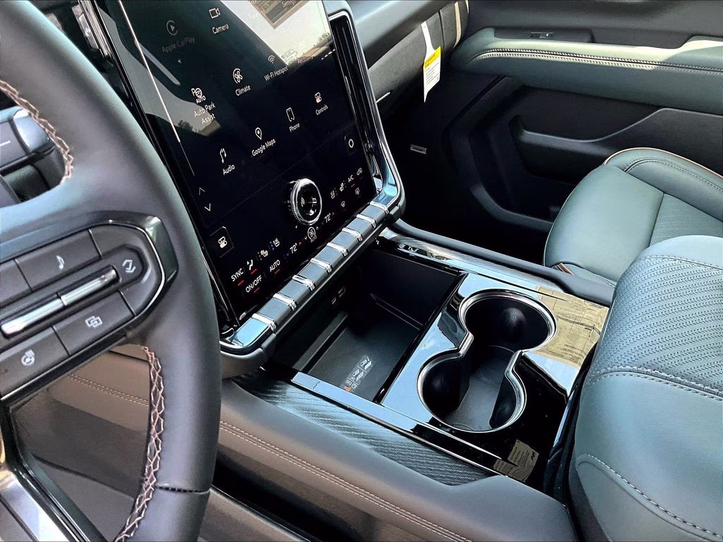 2026 Summit White GMC Yukon XL AT4 4X4 SUV