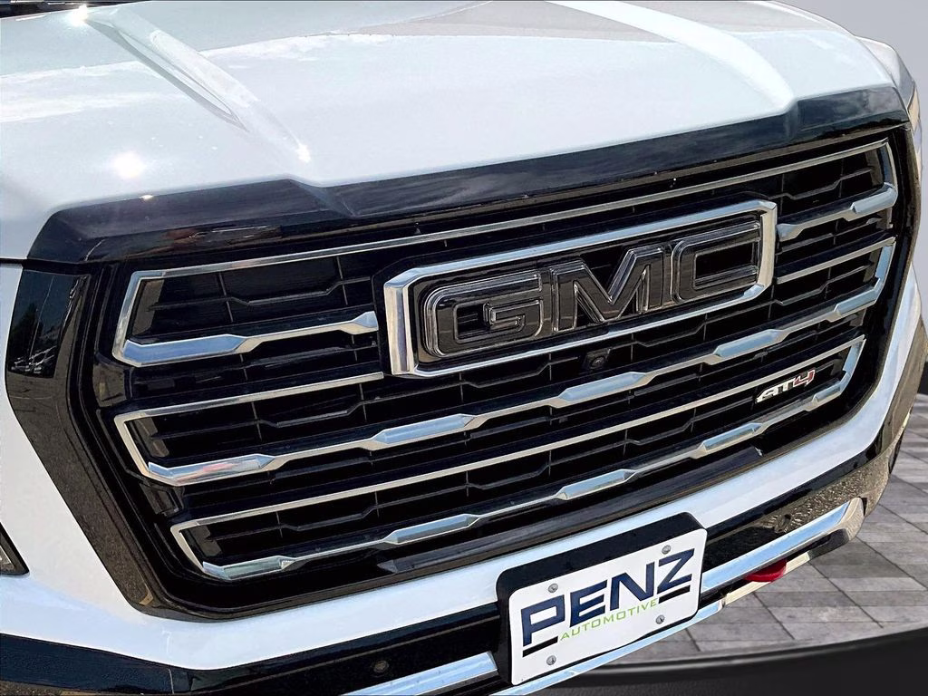 2026 Summit White GMC Yukon XL AT4 4X4 SUV