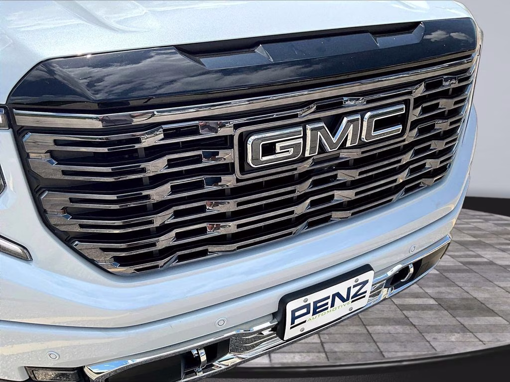 2026 Glacier White Tricoat GMC Sierra 1500 Denali Ultimate 4X4 Truck