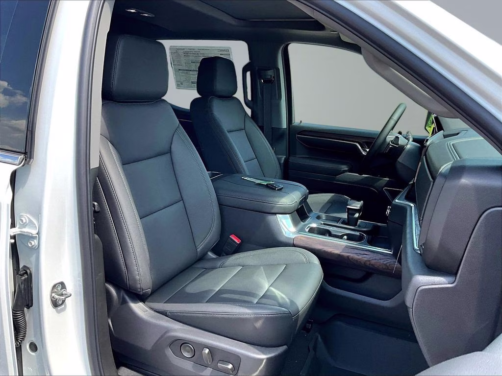 2026 Summit White GMC Sierra 1500 SLT 4X4 Truck
