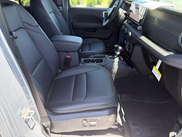 2026 Anvil Clearcoat Jeep Wrangler Sahara 4X4 Convertible
