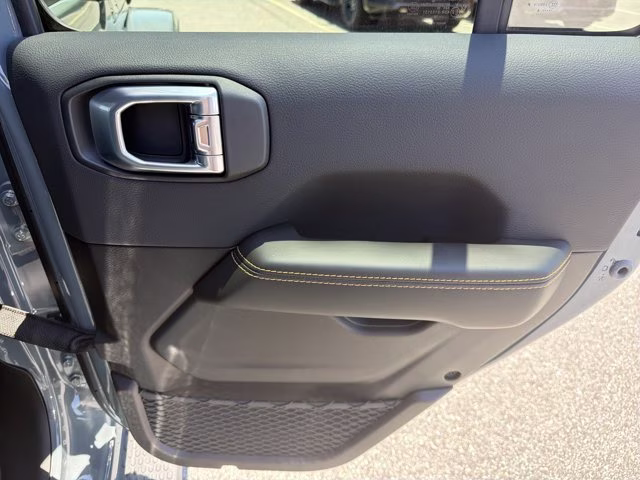 2026 Anvil Clearcoat Jeep Wrangler Sahara 4X4 Convertible