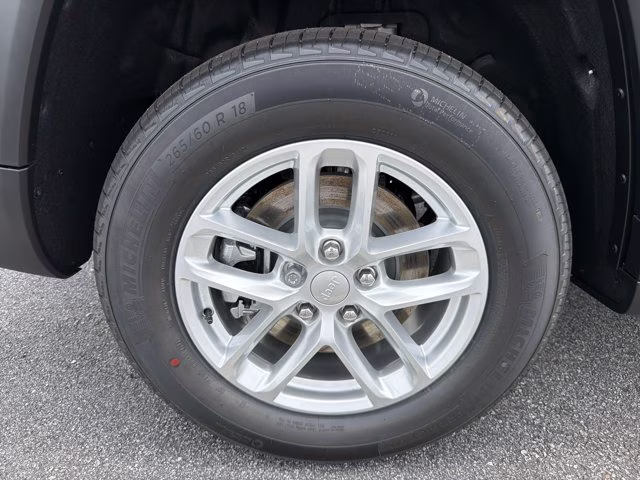 2026 Bright White Clearcoat Jeep Grand Cherokee L Laredo X RWD SUV