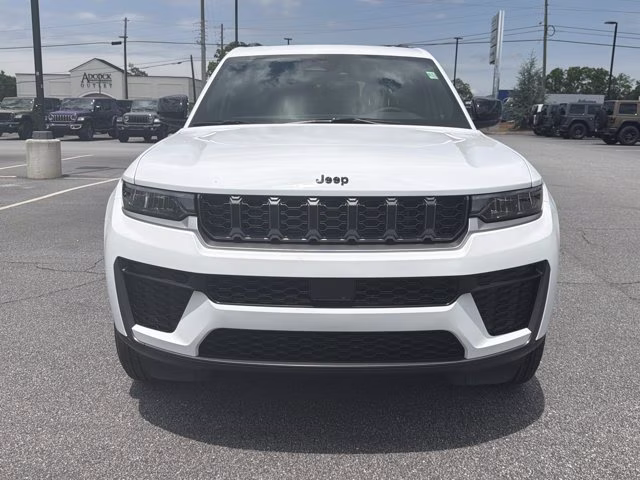 2026 Bright White Clearcoat Jeep Grand Cherokee L Laredo Altitude 4X4 SUV
