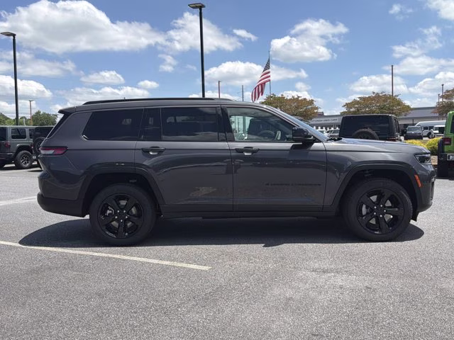 2026 Baltic Gray Metallic Clearcoat Jeep Grand Cherokee L Limited 4X4 SUV