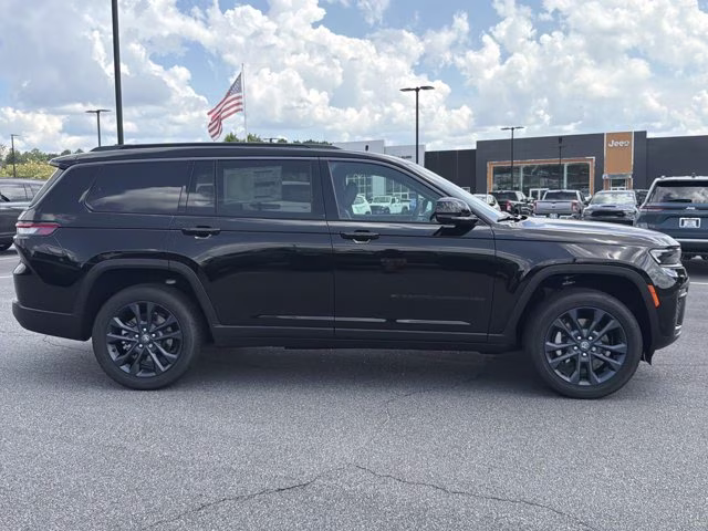 2026 Diamond Black Crystal Pearlcoat Jeep Grand Cherokee L 85th Anniversary Edition 4X4 SUV