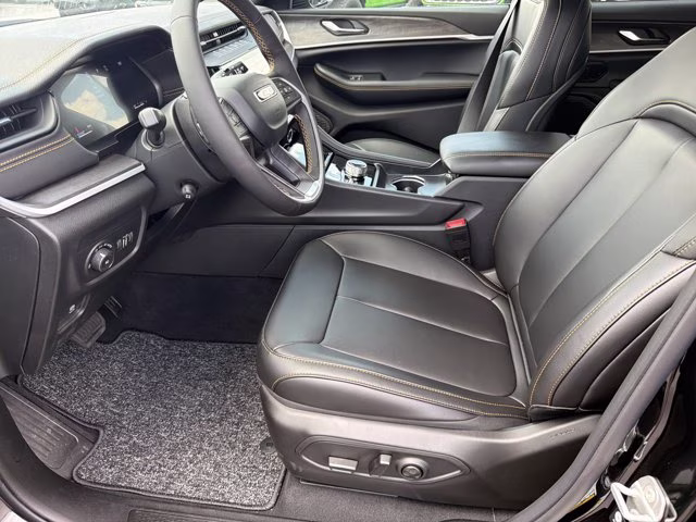 2026 Diamond Black Crystal Pearlcoat Jeep Grand Cherokee L 85th Anniversary Edition 4X4 SUV