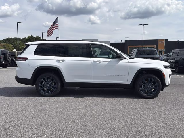 2026 Bright White Clearcoat Jeep Grand Cherokee L 85th Anniversary Edition 4X4 SUV