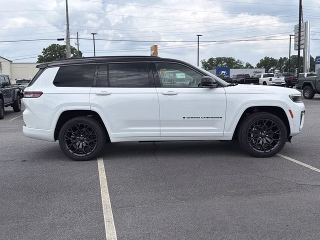 2026 Bright White Clearcoat Jeep Grand Cherokee L Summit 4X4 SUV