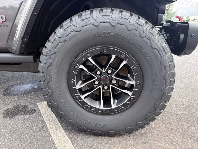 2026 Granite Crystal Metallic Clearcoat Jeep Wrangler Rubicon X 4X4 Convertible