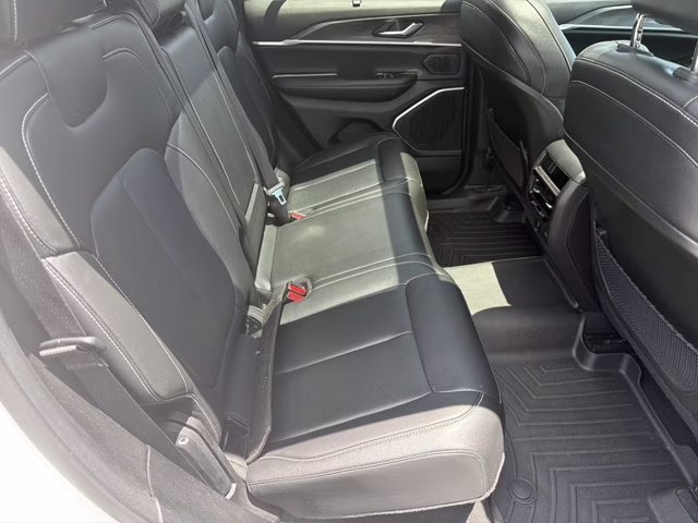 2022 Bright White Clearcoat Jeep Grand Cherokee 4xe 4xe 4X4 SUV