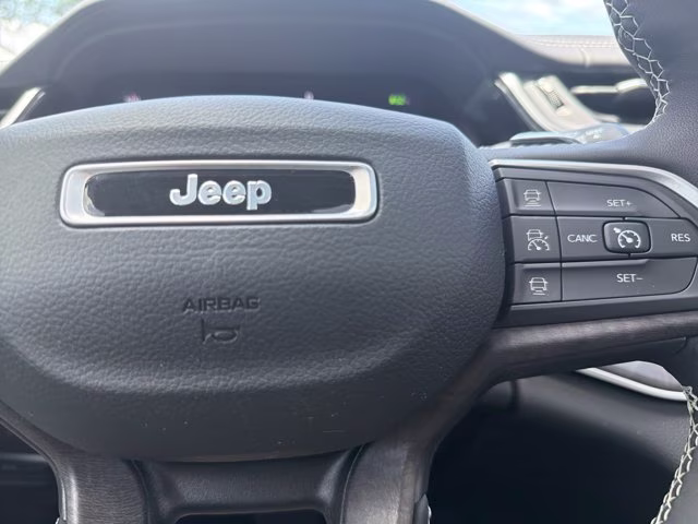 2022 Bright White Clearcoat Jeep Grand Cherokee 4xe 4xe 4X4 SUV