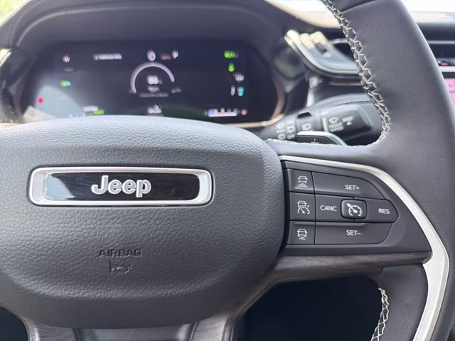 2022 Diamond Black Crystal Pearlcoat Jeep Grand Cherokee 4xe 4xe 4X4 SUV