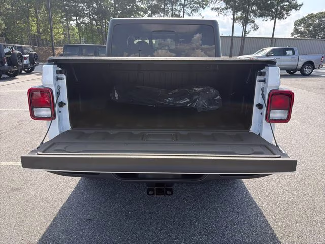 2023 Bright White Clearcoat Jeep Gladiator Sport S 4X4 Truck