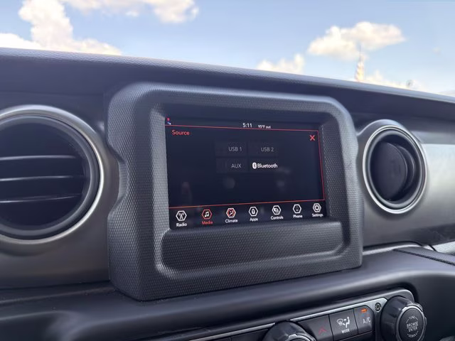 2023 Bright White Clearcoat Jeep Gladiator Sport S 4X4 Truck