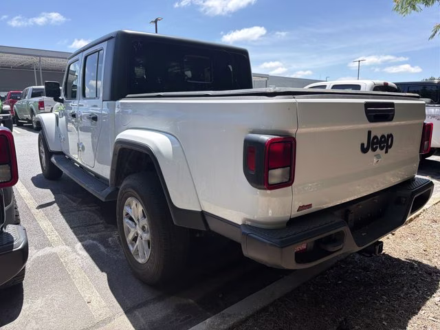 2023 Bright White Clearcoat Jeep Gladiator Sport S 4X4 Truck