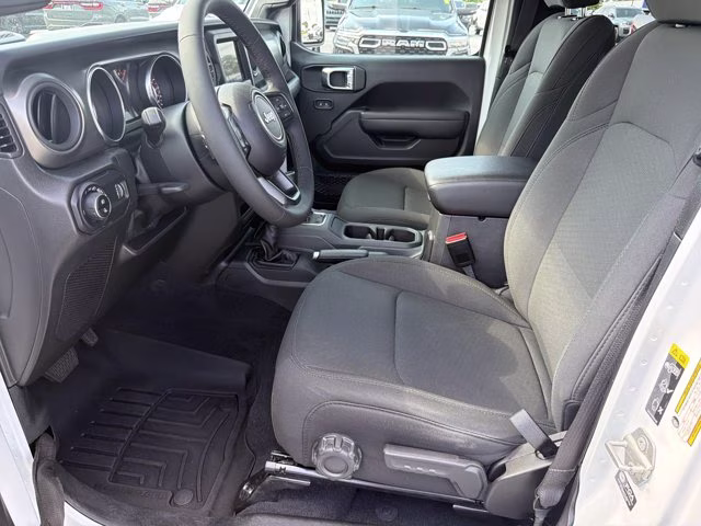 2023 Bright White Clearcoat Jeep Gladiator Sport S 4X4 Truck