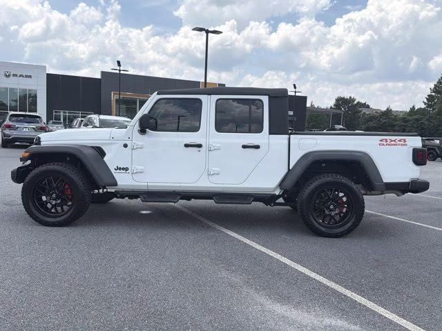 2023 Bright White Clearcoat Jeep Gladiator Sport 4X4 Truck