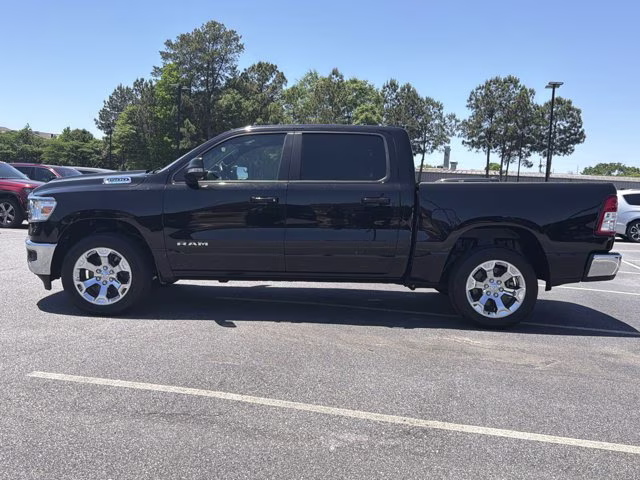 2022 Diamond Black Crystal Pearlcoat Ram 1500 Big Horn 4X4 Truck