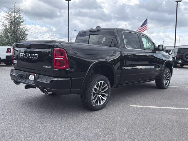 2026 Diamond Black Crystal Pearlcoat Ram 1500 Longhorn 4X4 Truck