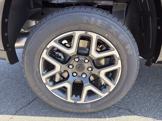 2026 Diamond Black Crystal Pearlcoat Ram 1500 Laramie 4X4 Truck