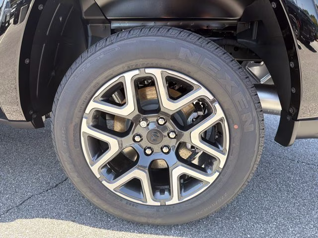 2026 Diamond Black Crystal Pearlcoat Ram 1500 Laramie 4X4 Truck