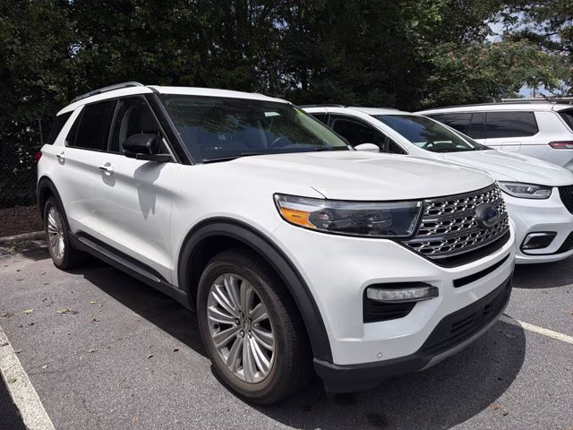 2021 White Metallic Ford Explorer Limited RWD SUV