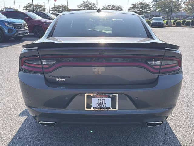 2023 Granite Pearlcoat Dodge Charger SXT RWD Sedan