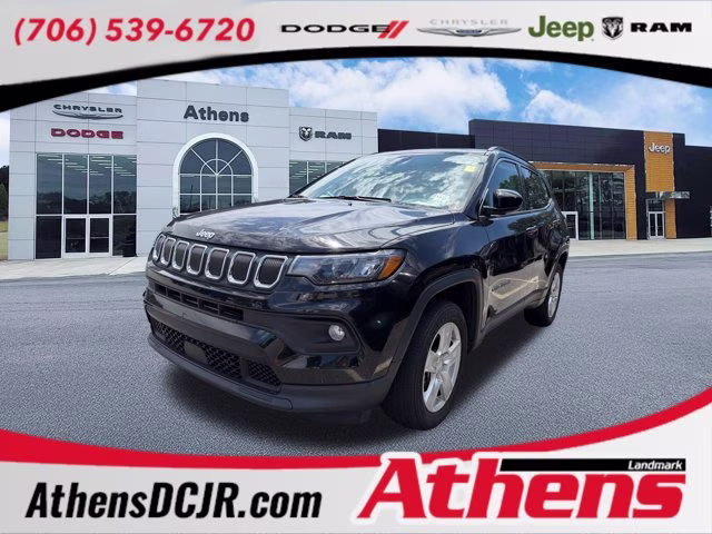 2022 Diamond Black Crystal Pearlcoat Jeep Compass Latitude 4X4 SUV