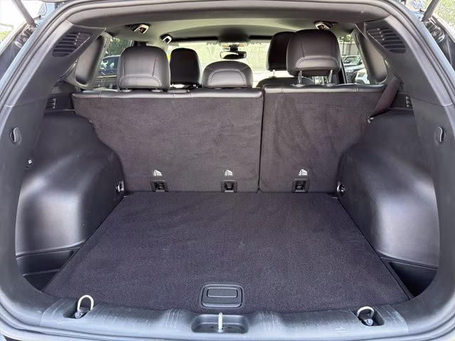 2023 Diamond Black Crystal Pearlcoat Jeep Compass Latitude Lux 4X4 SUV