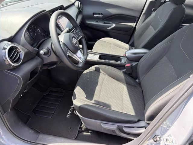 2024 Boulder Gray Pearl Nissan Kicks SV FWD SUV