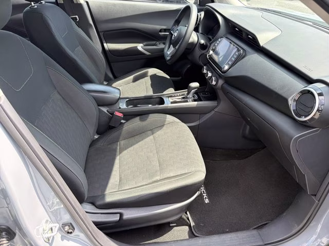 2024 Boulder Gray Pearl Nissan Kicks SV FWD SUV