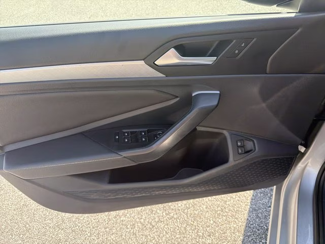 2024 Pyrite Silver Metallic Volkswagen Jetta SE FWD Sedan