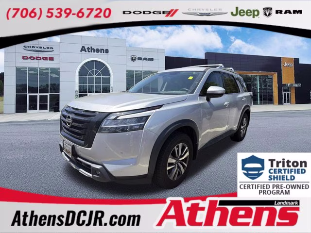 2022 Brilliant Silver Metallic Nissan Pathfinder SL 4X4 SUV