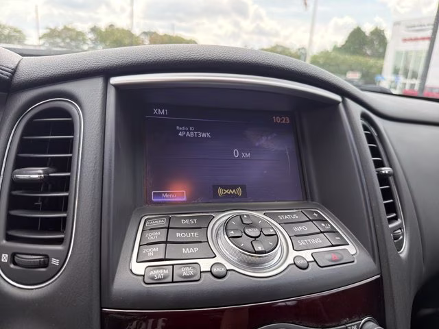 2017 Majestic White Infiniti QX50 Base RWD SUV