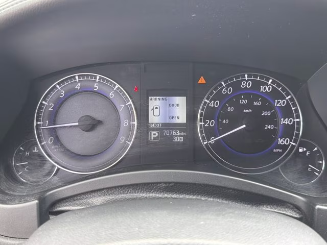 2017 Majestic White Infiniti QX50 Base RWD SUV