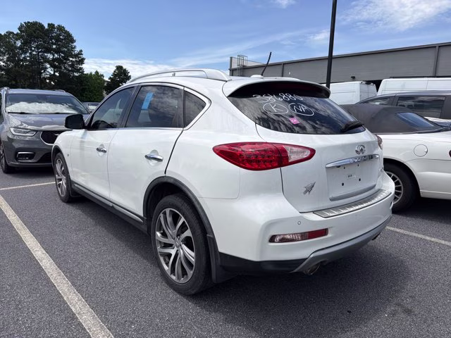 2017 Majestic White Infiniti QX50 Base RWD SUV